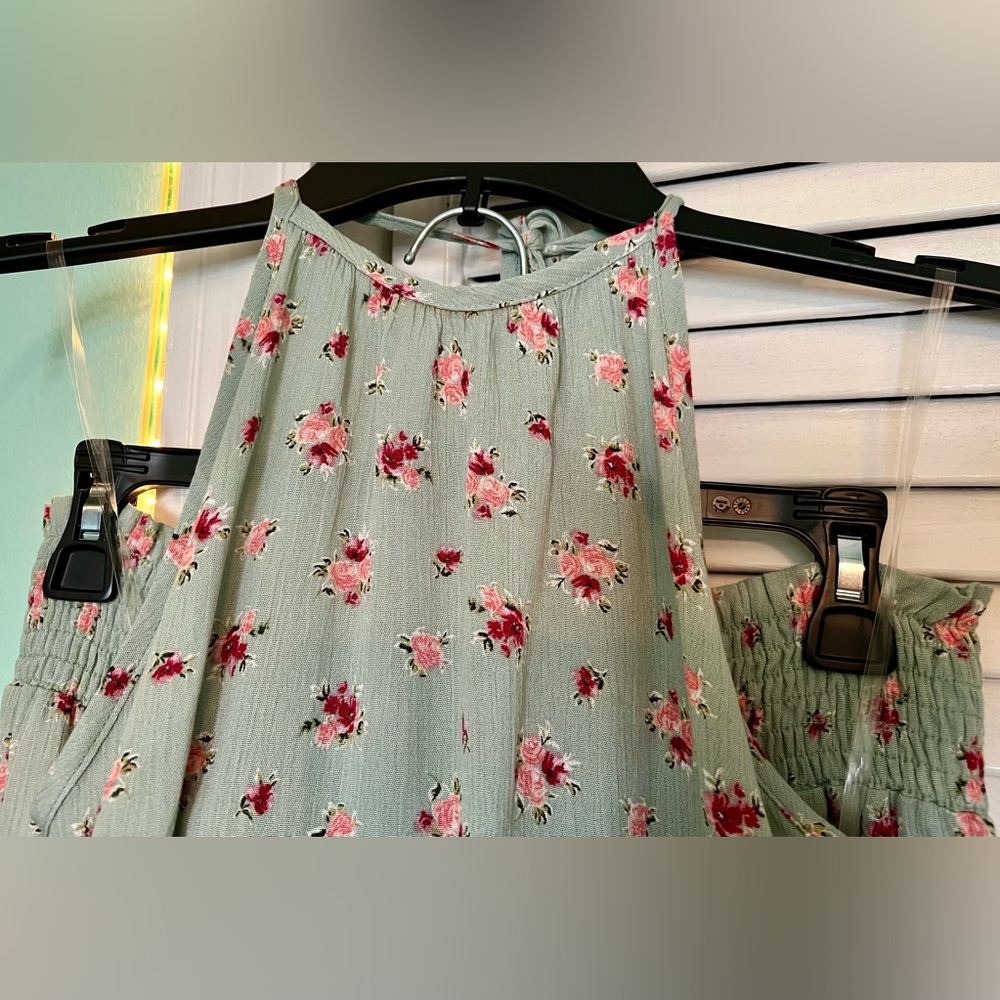 Women’s Blue Jasmine Floral Halter Smocked Tank Top and Smocked Skirt Set Size L - Picture 3 of 16